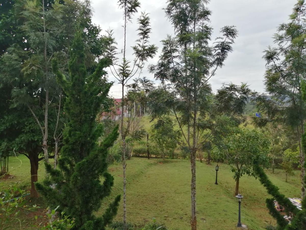 Indah Garden Hill Resort Phetchabun Buitenkant foto