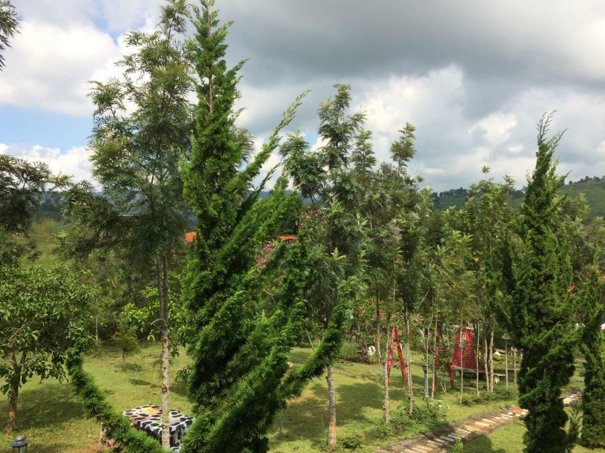 Indah Garden Hill Resort Phetchabun Buitenkant foto