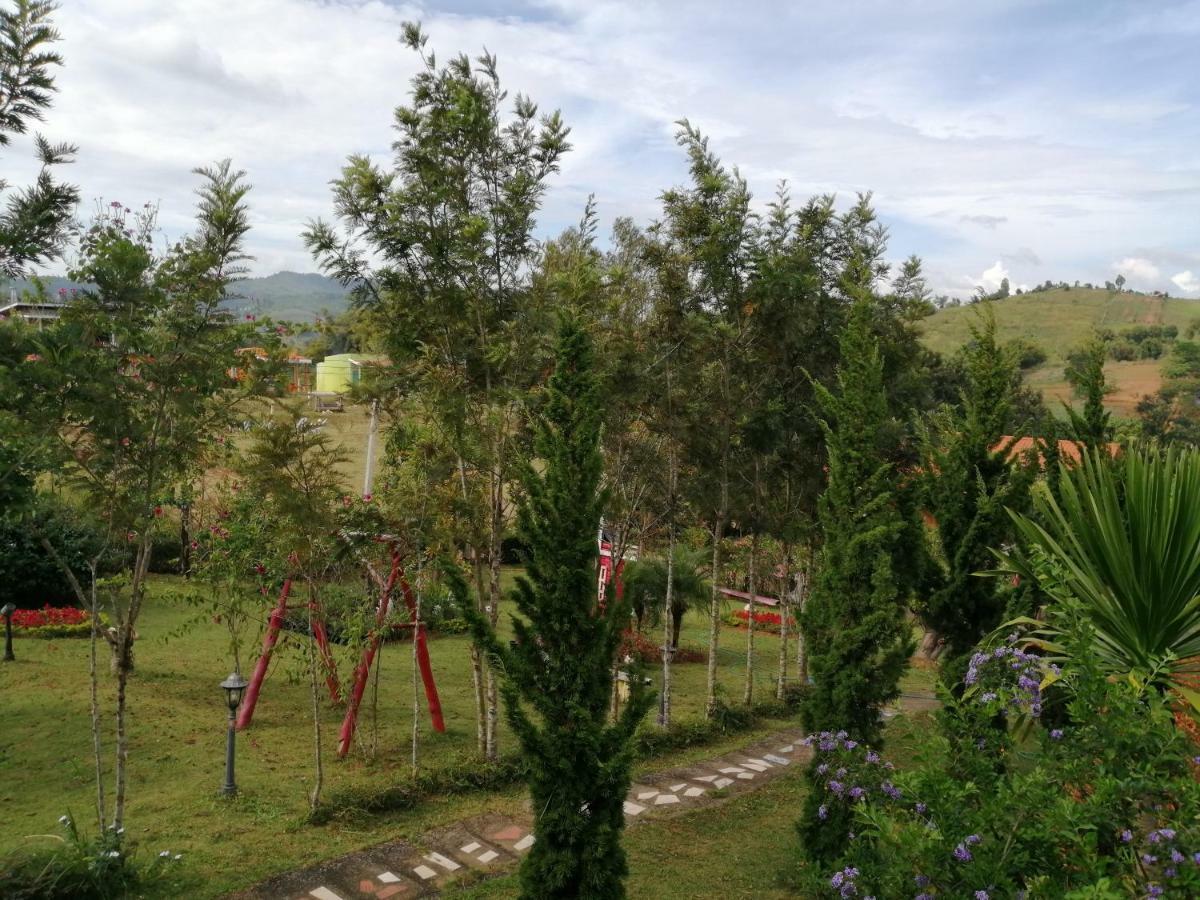 Indah Garden Hill Resort Phetchabun Buitenkant foto